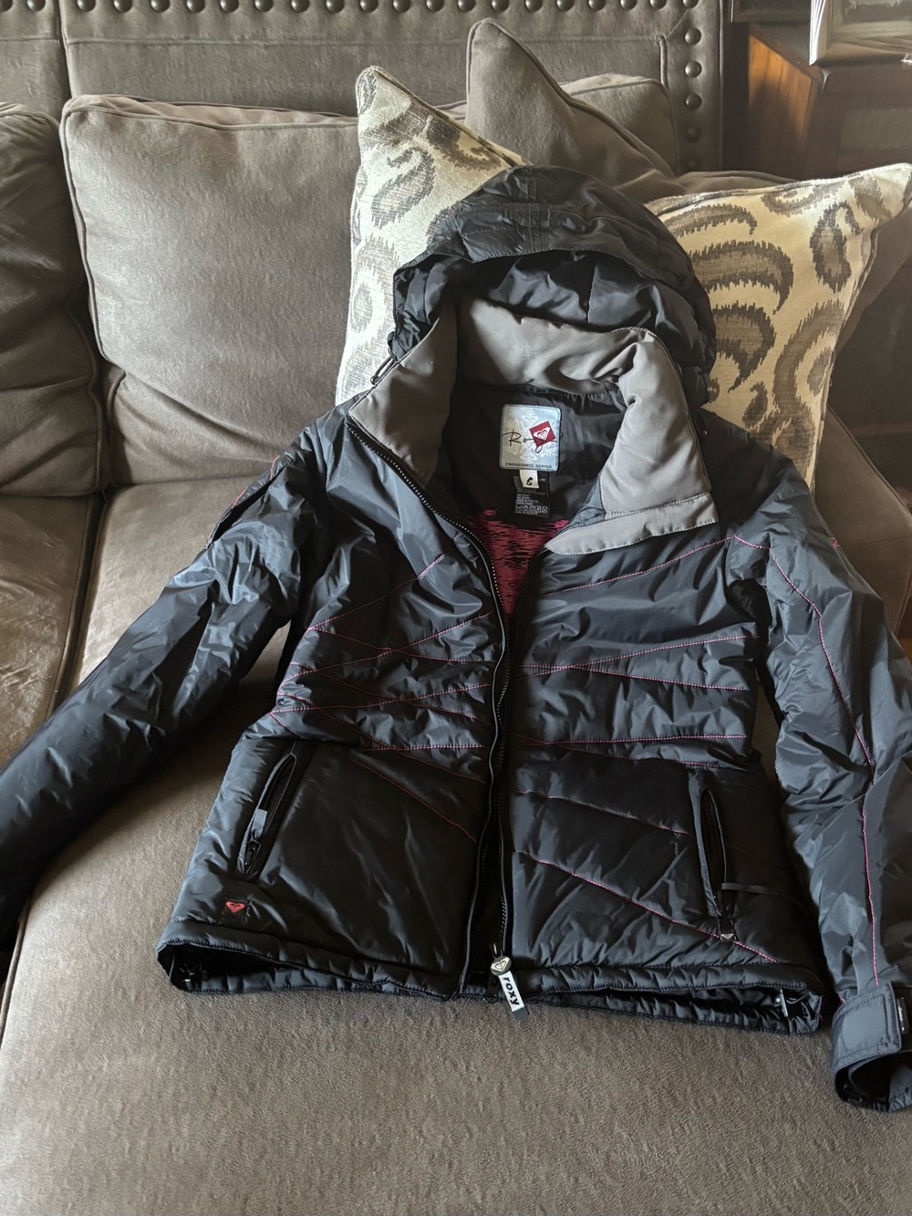 Roxy Black Hooded Quilted Puffer Jacket with Burgundy Stitching